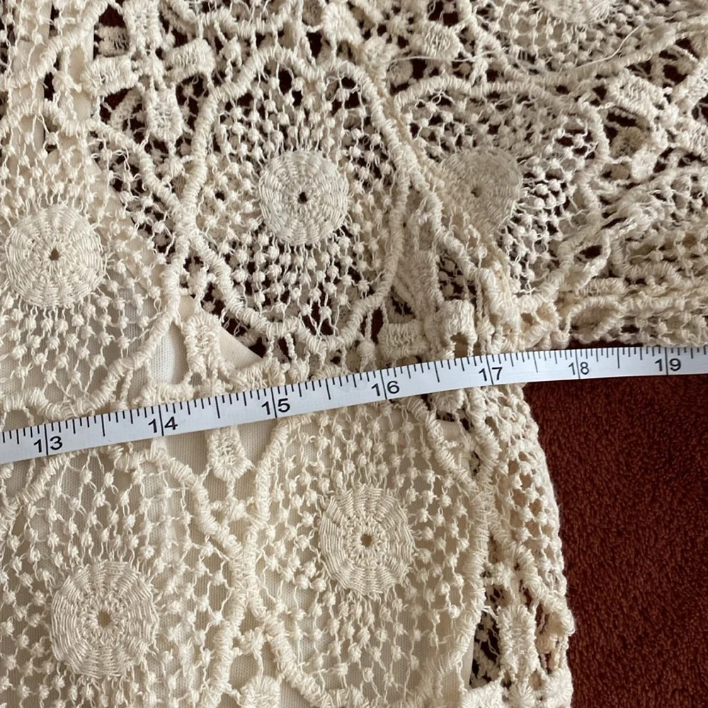 Crocheted Top With Attached Shell - Picture 5 of 10